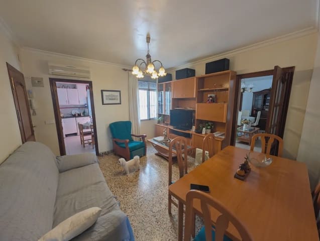 4 sovrum Lägenhet till salu i San Antón, Cartagena - 150 000 € (Ref: 10009437)