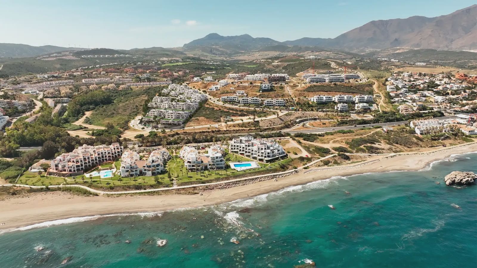 2 slaapkamer Flat te koop in Casares met zwembad garage - € 398.000 (Ref: 10009444)