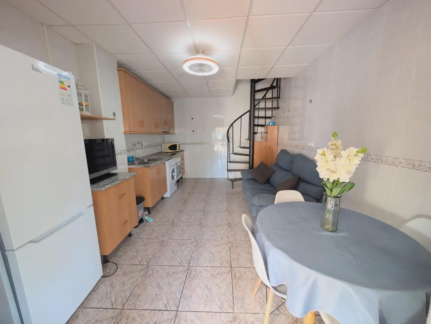 2 bedroom Apartment for sale in Islas Menores with pool - € 105,000 (Ref: 10009446)