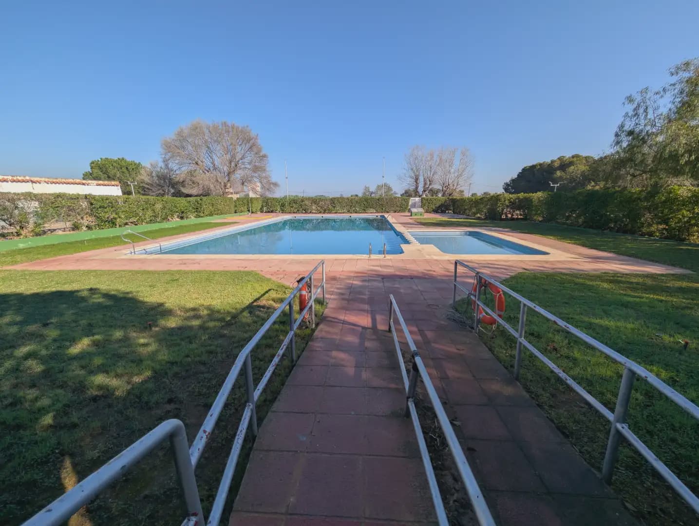 2 bedroom Apartment for sale in Islas Menores with pool - € 105,000 (Ref: 10009446)
