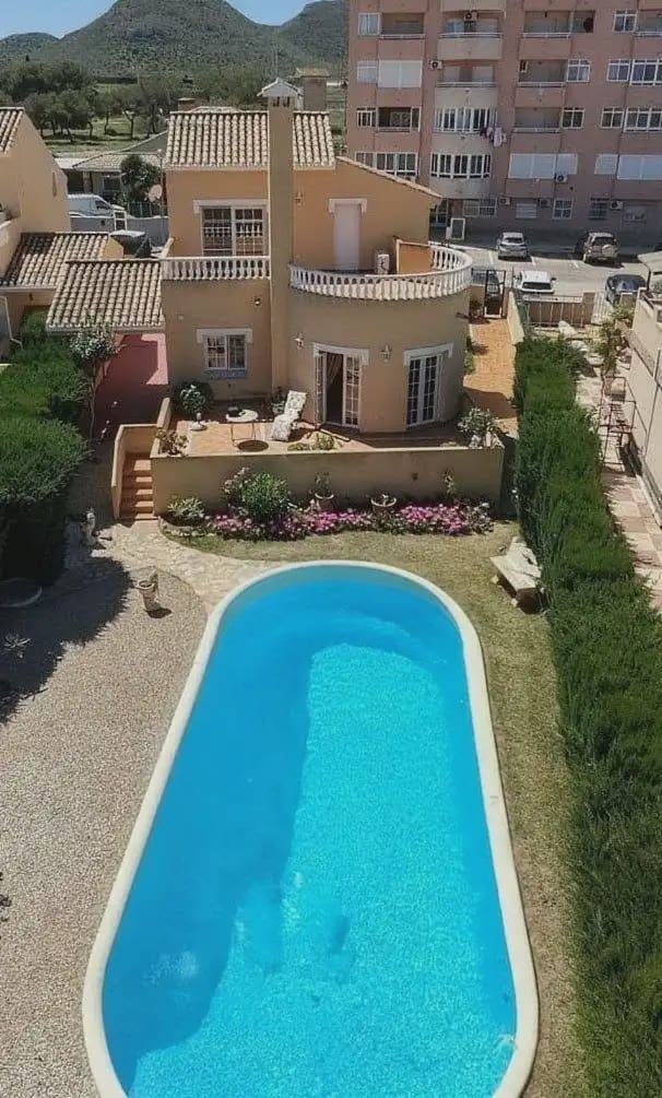 3 soveværelse Villa til salg i Playa Honda med swimmingpool - € 490.000 (Ref: 10009465)