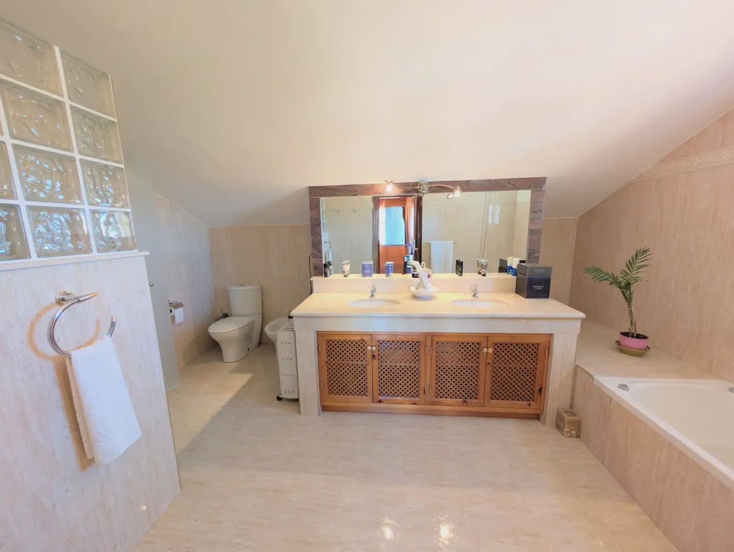 3 soveværelse Villa til salg i Playa Honda med swimmingpool - € 490.000 (Ref: 10009465)