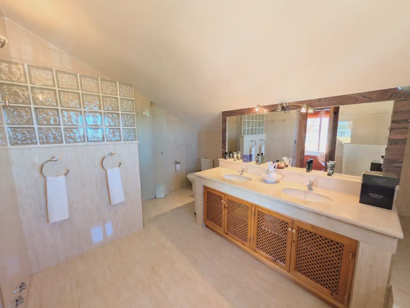 3 soveværelse Villa til salg i Playa Honda med swimmingpool - € 490.000 (Ref: 10009465)
