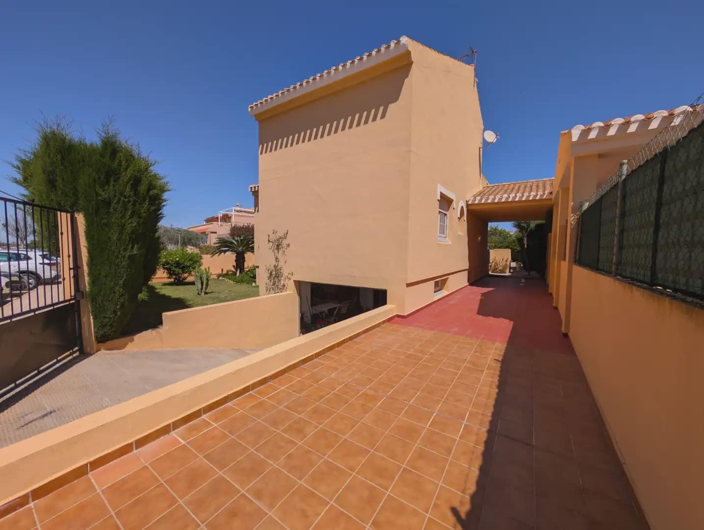 3 soveværelse Villa til salg i Playa Honda med swimmingpool - € 490.000 (Ref: 10009465)