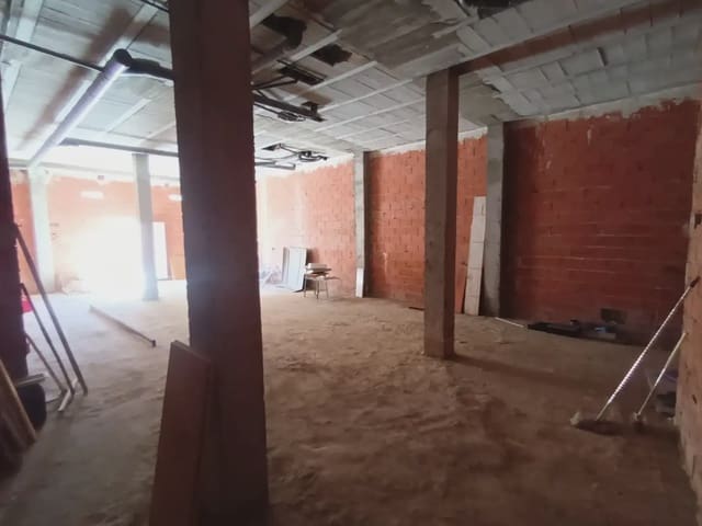 Comercial para venda em San Antón, Cartagena - 42 000 € (Ref: 10009469)