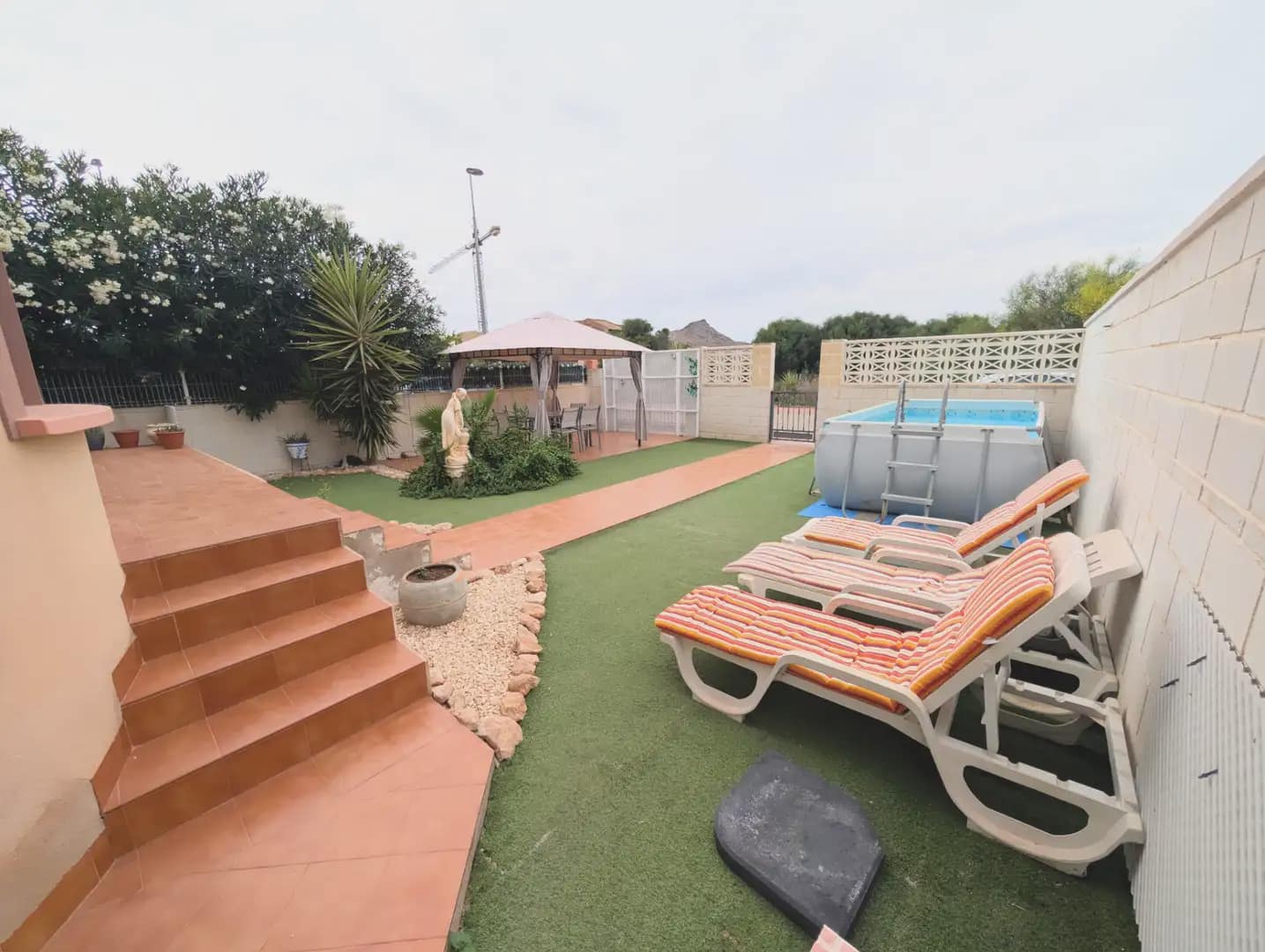 Chalet de 3 habitaciones en Los Urrutias en venta - 230.000 € (Ref: 10045607)