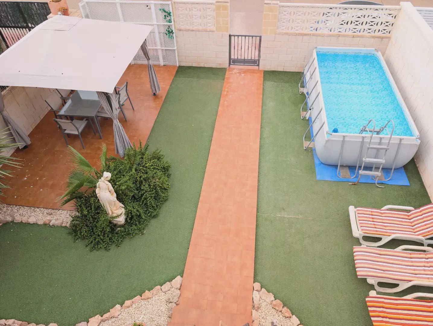 Chalet de 3 habitaciones en Los Urrutias en venta - 230.000 € (Ref: 10045607)