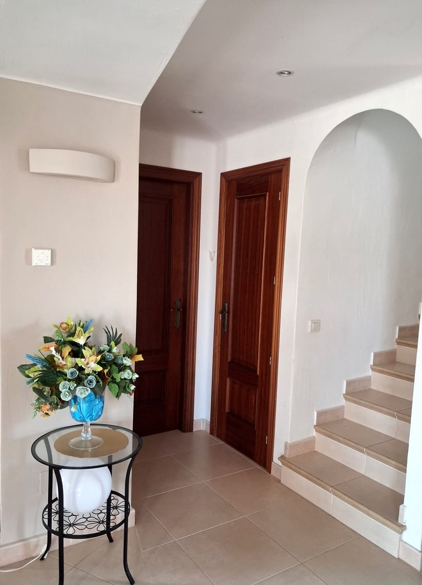 3 soveværelse Villa til salg i Santa Ponsa med swimmingpool garage - € 1.835.000 (Ref: 9985751)