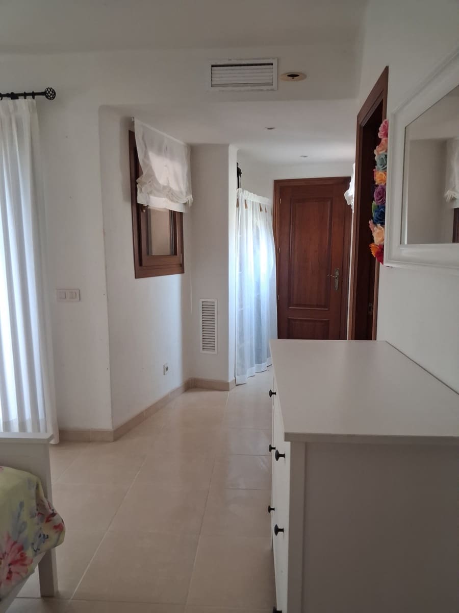 3 soveværelse Villa til salg i Santa Ponsa med swimmingpool garage - € 1.835.000 (Ref: 9985751)