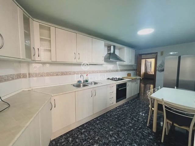 4 Zimmer Wohnung zu verkaufen in Casco Antiguo, Aguilas mit Garage - 169.900 € (Ref: 10086655)