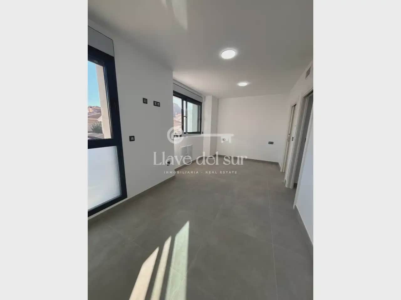 4 Zimmer Doppelhaus zu verkaufen in Calabardina mit Garage - 295.000 € (Ref: 10086679)