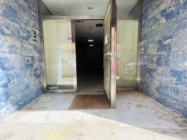 Local Comercial de 6 habitaciones en San Antón, Murcia ciudad en venta - 160.000 € (Ref: 10032244)