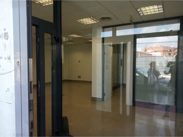 Kommersiell att hyra i El Mirador, San Javier - 750 € (Ref: 10032249)