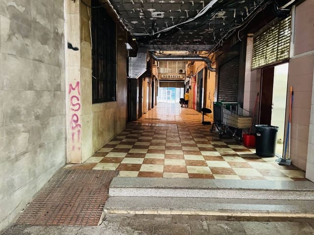 Gewerbe zu verkaufen in San Lorenzo, Murcia Stadt - 22.000 € (Ref: 10032257)