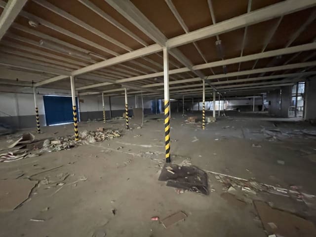 Biznes na sprzedaż w Mula z garażem - 425 000 € (Ref: 10032267)