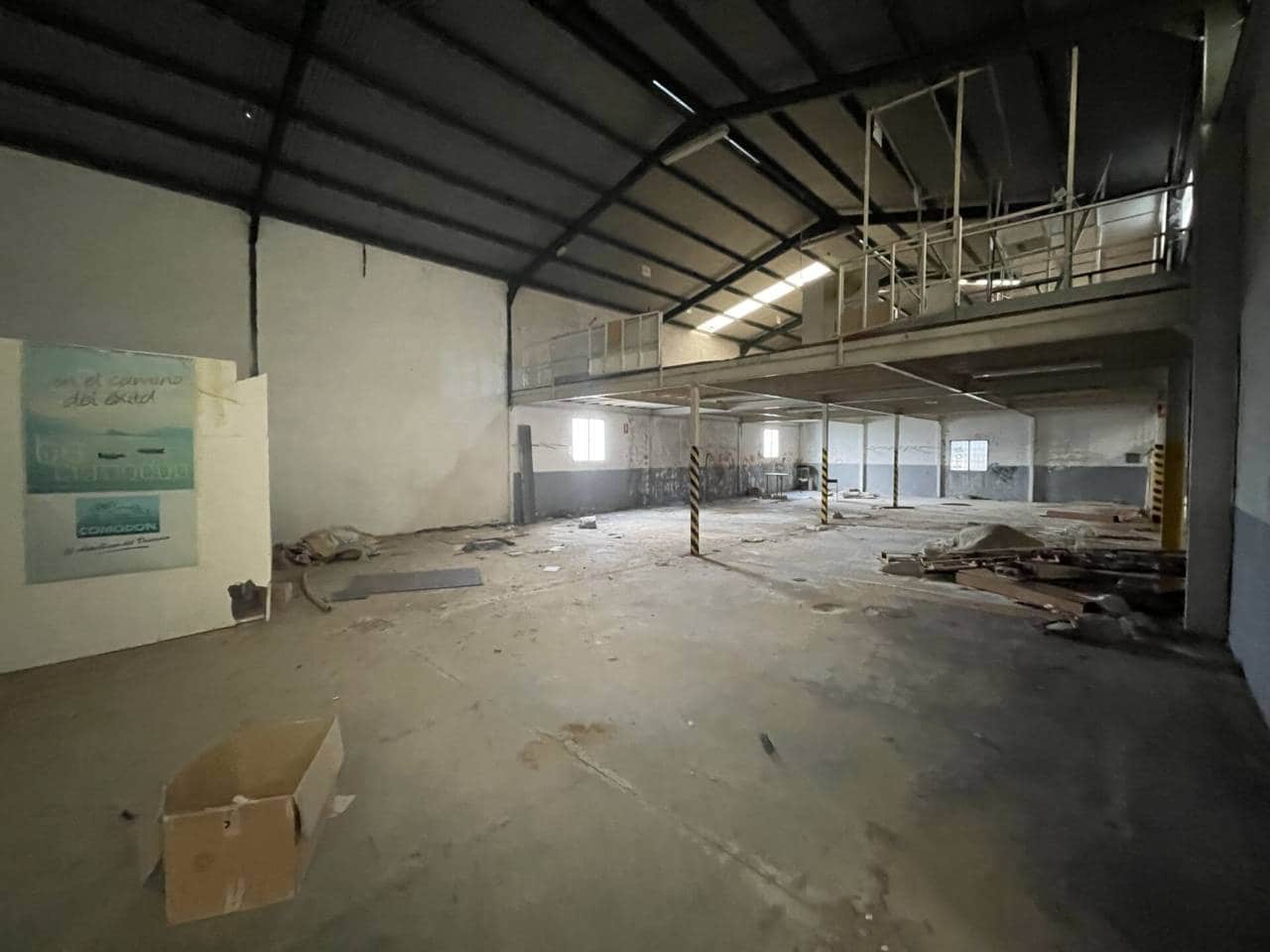 Azienda in vendita in Mula con garage - 425.000 € (Rif: 10032267)