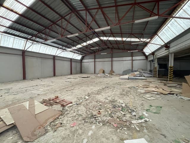 Biznes na sprzedaż w Mula z garażem - 425 000 € (Ref: 10032267)