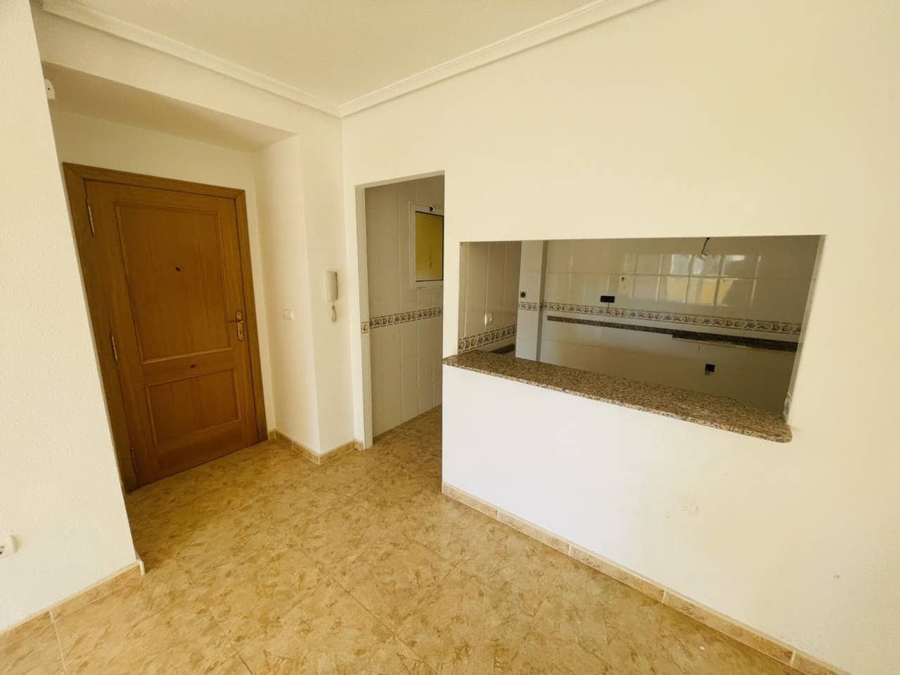 2 soverom Leilighet til salgs i Torrevieja med svømmebasseng garasje - € 136 900 (Ref: 10032269)