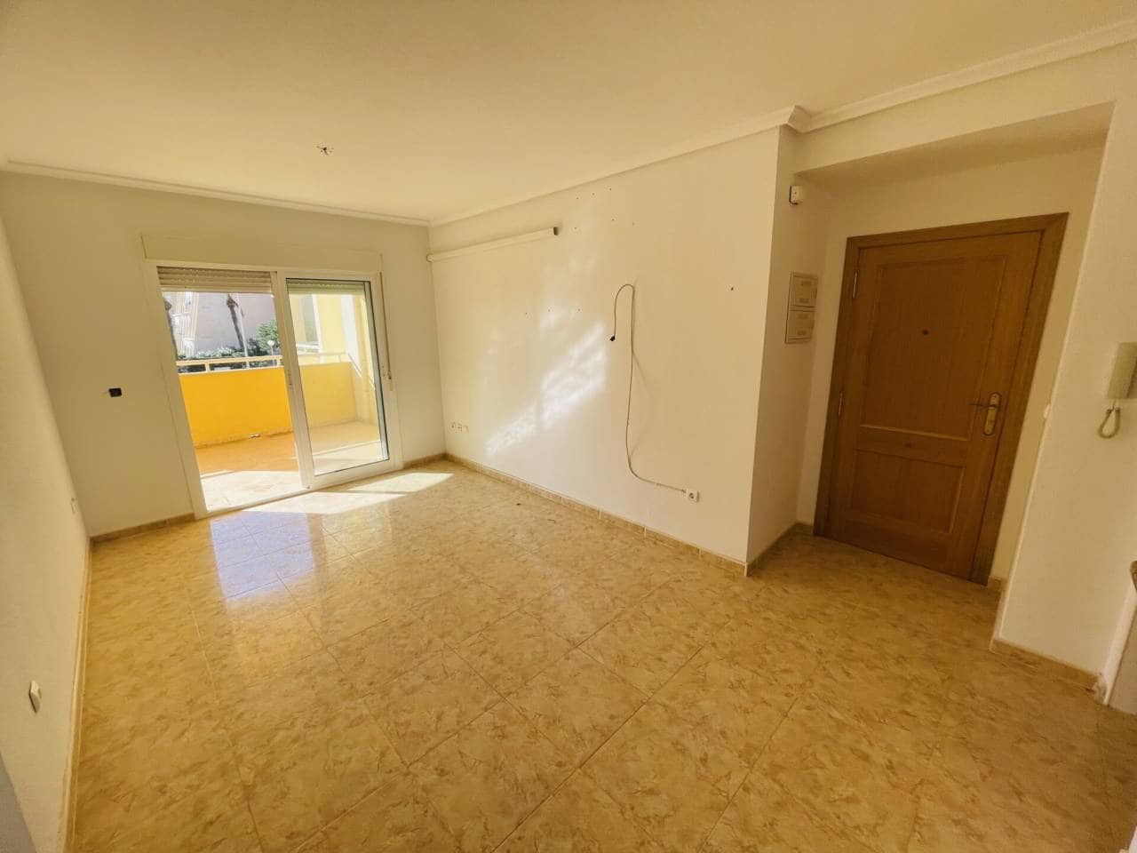 2 soverom Leilighet til salgs i Torrevieja med svømmebasseng garasje - € 136 900 (Ref: 10032269)