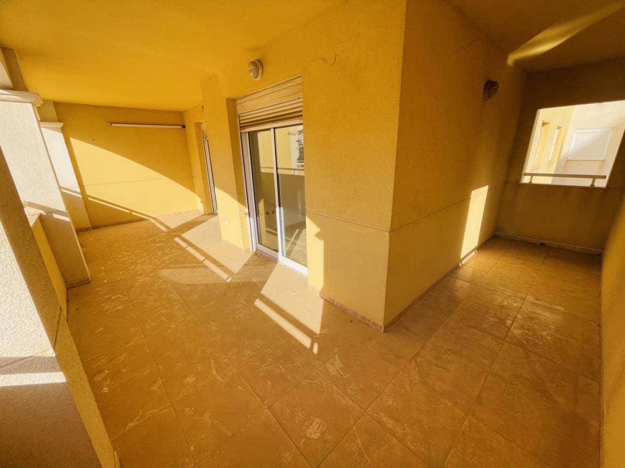 2 soverom Leilighet til salgs i Torrevieja med svømmebasseng garasje - € 136 900 (Ref: 10032269)
