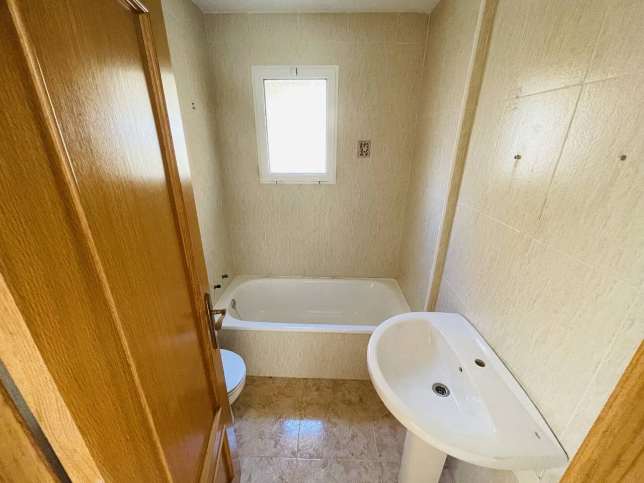 2 soverom Leilighet til salgs i Torrevieja med svømmebasseng garasje - € 136 900 (Ref: 10032269)