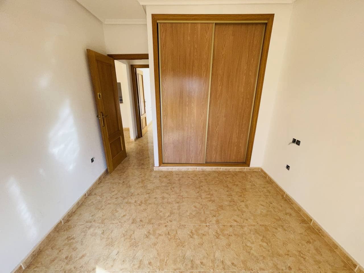 2 soverom Leilighet til salgs i Torrevieja med svømmebasseng garasje - € 136 900 (Ref: 10032269)