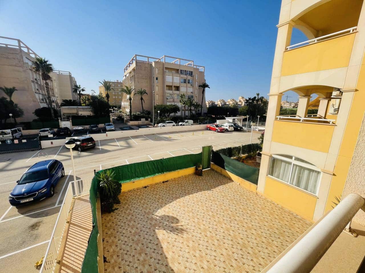 2 soverom Leilighet til salgs i Torrevieja med svømmebasseng garasje - € 136 900 (Ref: 10032269)