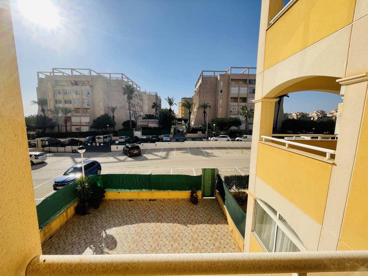 2 soverom Leilighet til salgs i Torrevieja med svømmebasseng garasje - € 136 900 (Ref: 10032269)