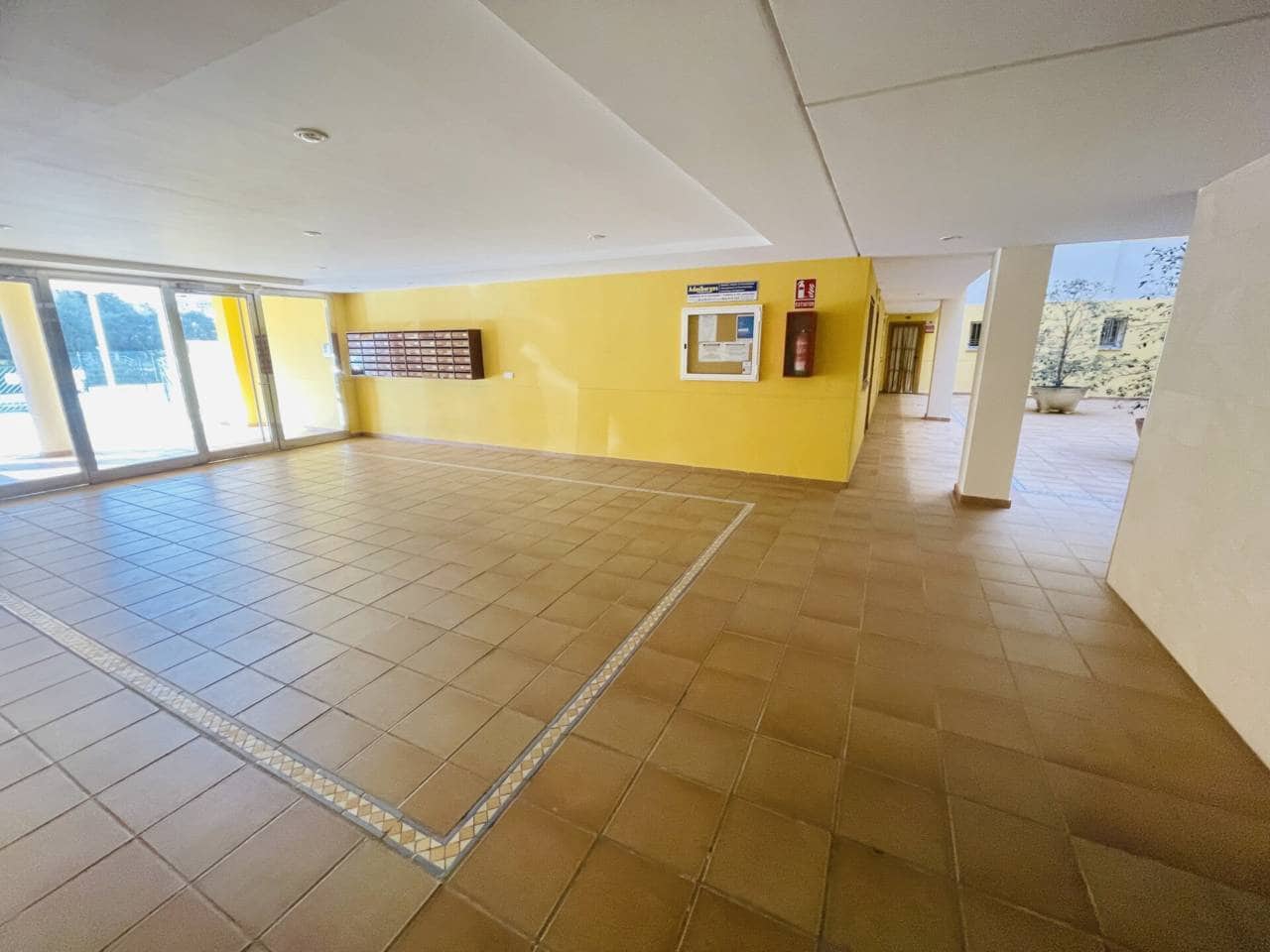 2 soverom Leilighet til salgs i Torrevieja med svømmebasseng garasje - € 136 900 (Ref: 10032269)