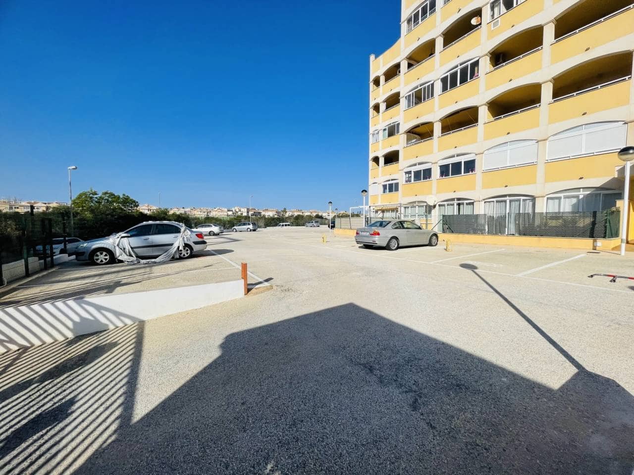 2 soverom Leilighet til salgs i Torrevieja med svømmebasseng garasje - € 136 900 (Ref: 10032269)