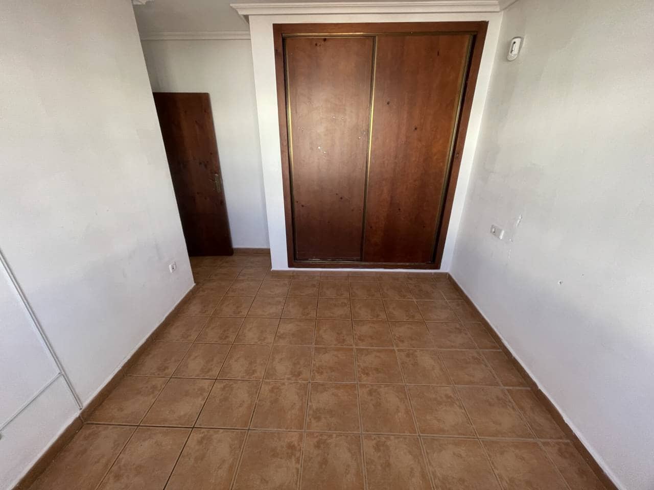 2 Zimmer Wohnung zu verkaufen in Roda mit Pool Garage - 160.000 € (Ref: 10032272)