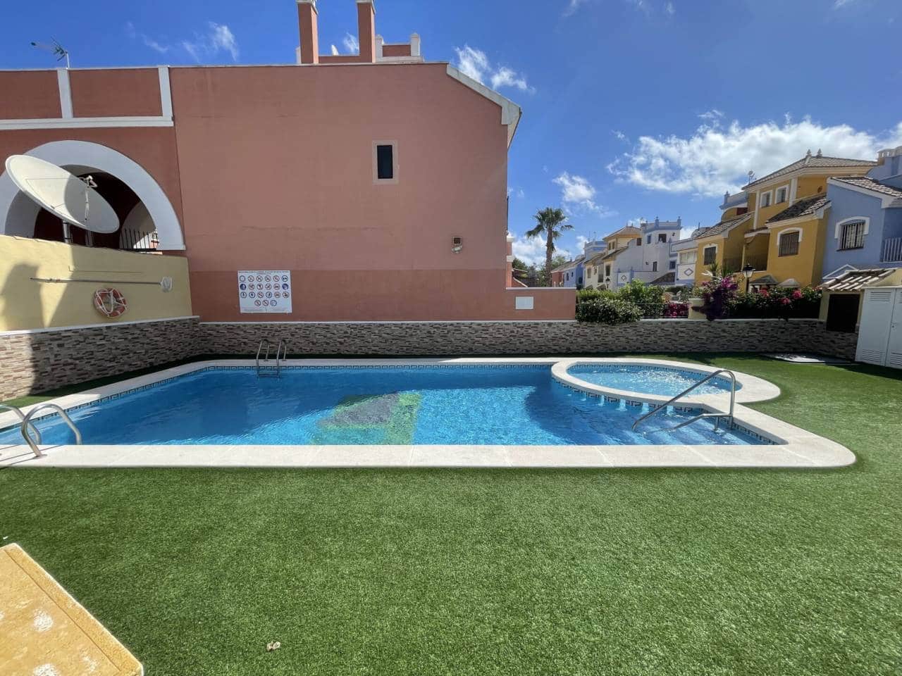 2 Zimmer Wohnung zu verkaufen in Roda mit Pool Garage - 160.000 € (Ref: 10032272)
