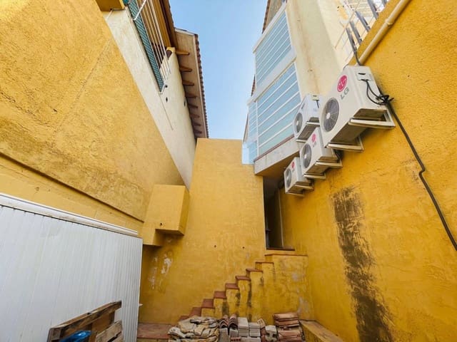 3 quarto Moradia para venda em Altea com piscina garagem - 280 000 € (Ref: 10032288)