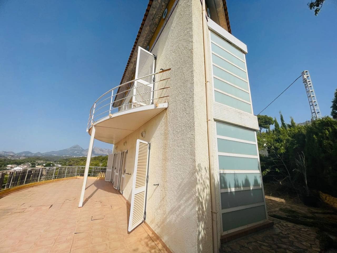 3 quarto Moradia para venda em Altea com piscina garagem - 280 000 € (Ref: 10032288)