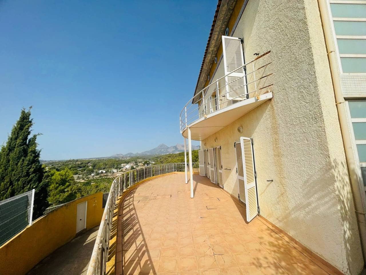 3 quarto Moradia para venda em Altea com piscina garagem - 280 000 € (Ref: 10032288)