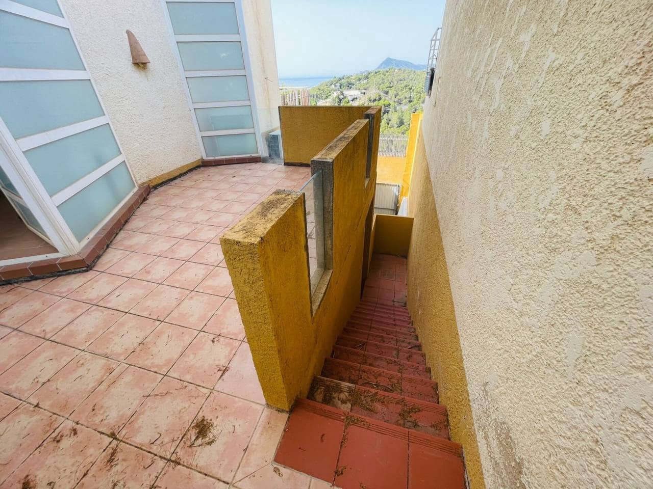 3 quarto Moradia para venda em Altea com piscina garagem - 280 000 € (Ref: 10032288)