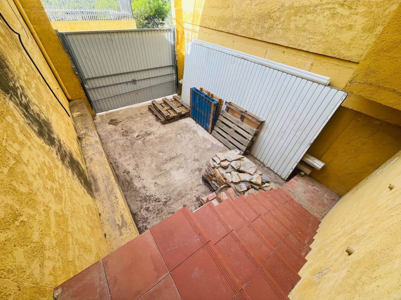 3 quarto Moradia para venda em Altea com piscina garagem - 280 000 € (Ref: 10032288)