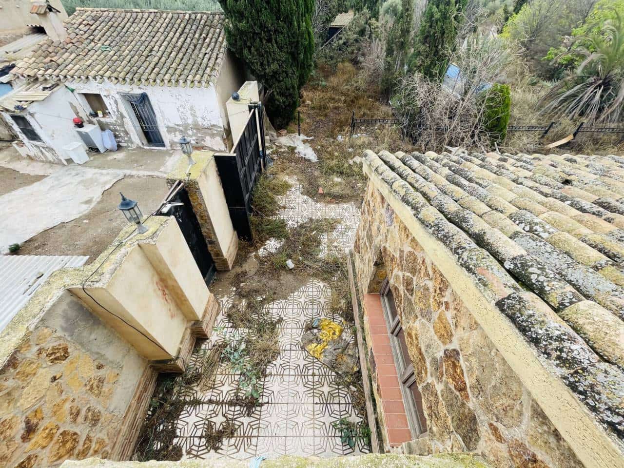 15 quarto Quinta/Casa Rural para venda em La Escucha com piscina garagem - 190 000 € (Ref: 10032290)