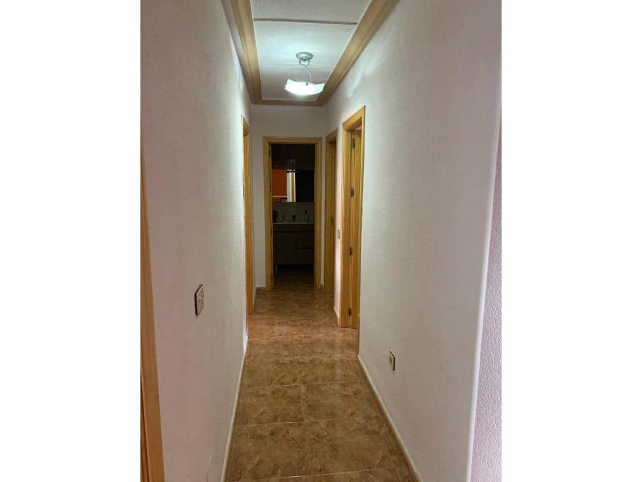 3 camera da letto Commerciale in vendita in Roldan con garage - 250.000 € (Rif: 10032295)