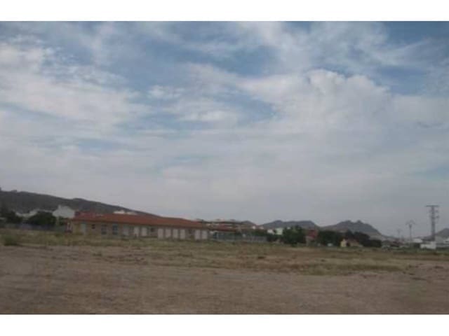 Grunde uden byggetilladelser til salg i Jumilla - € 140.000 (Ref: 10032302)