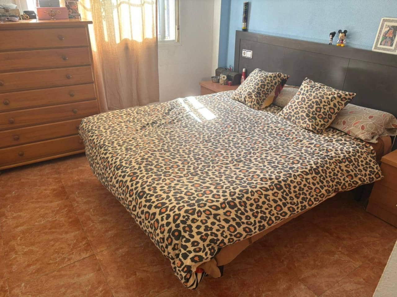 2 bedroom Flat for sale in Ceuti with garage - € 90,000 (Ref: 10032306)