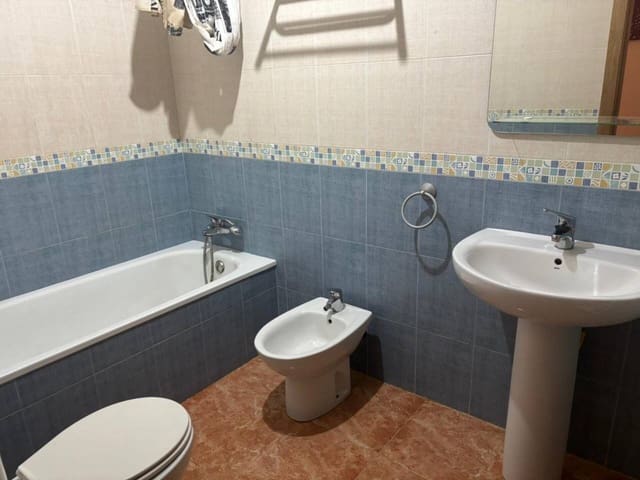 2 slaapkamer Flat te koop in Ceutí met garage - € 90.000 (Ref: 10032306)