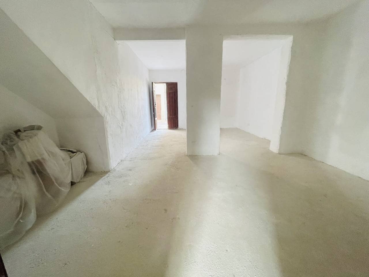 7 slaapkamer Commercieel te koop in Murcia stad - € 296.000 (Ref: 10032312)