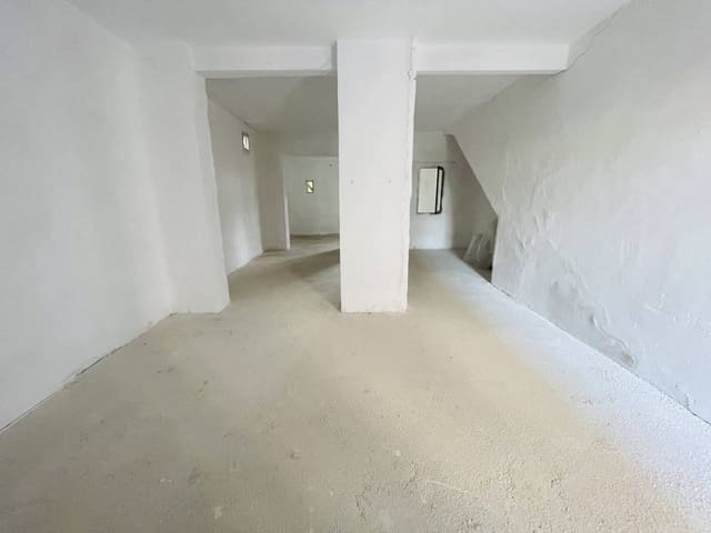7 slaapkamer Commercieel te koop in Murcia stad - € 296.000 (Ref: 10032312)