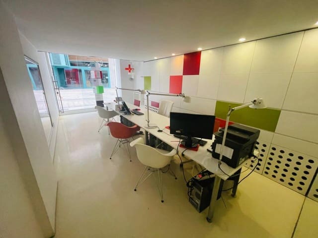 Bureau à vendre à San Miguel, Murcie ville - 220 000 € (Ref: 10032317)