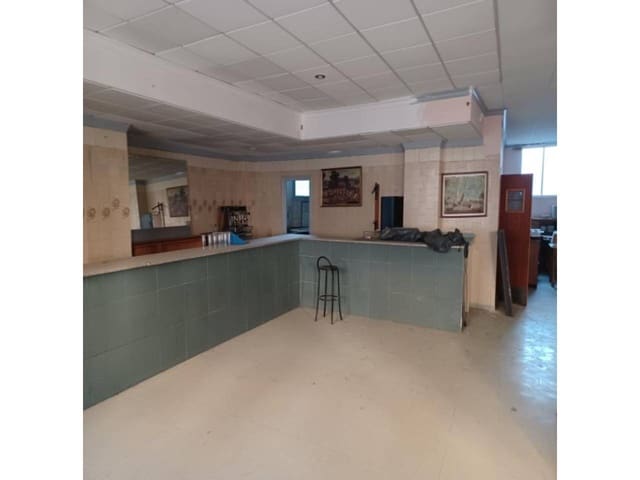 Commerciale in vendita in Mula - 165.000 € (Rif: 10032321)