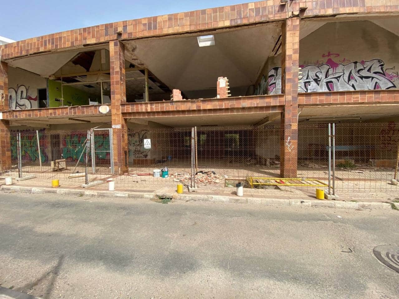 Commerciale in vendita in La Manga del Mar Menor - 49.000 € (Rif: 10032333)