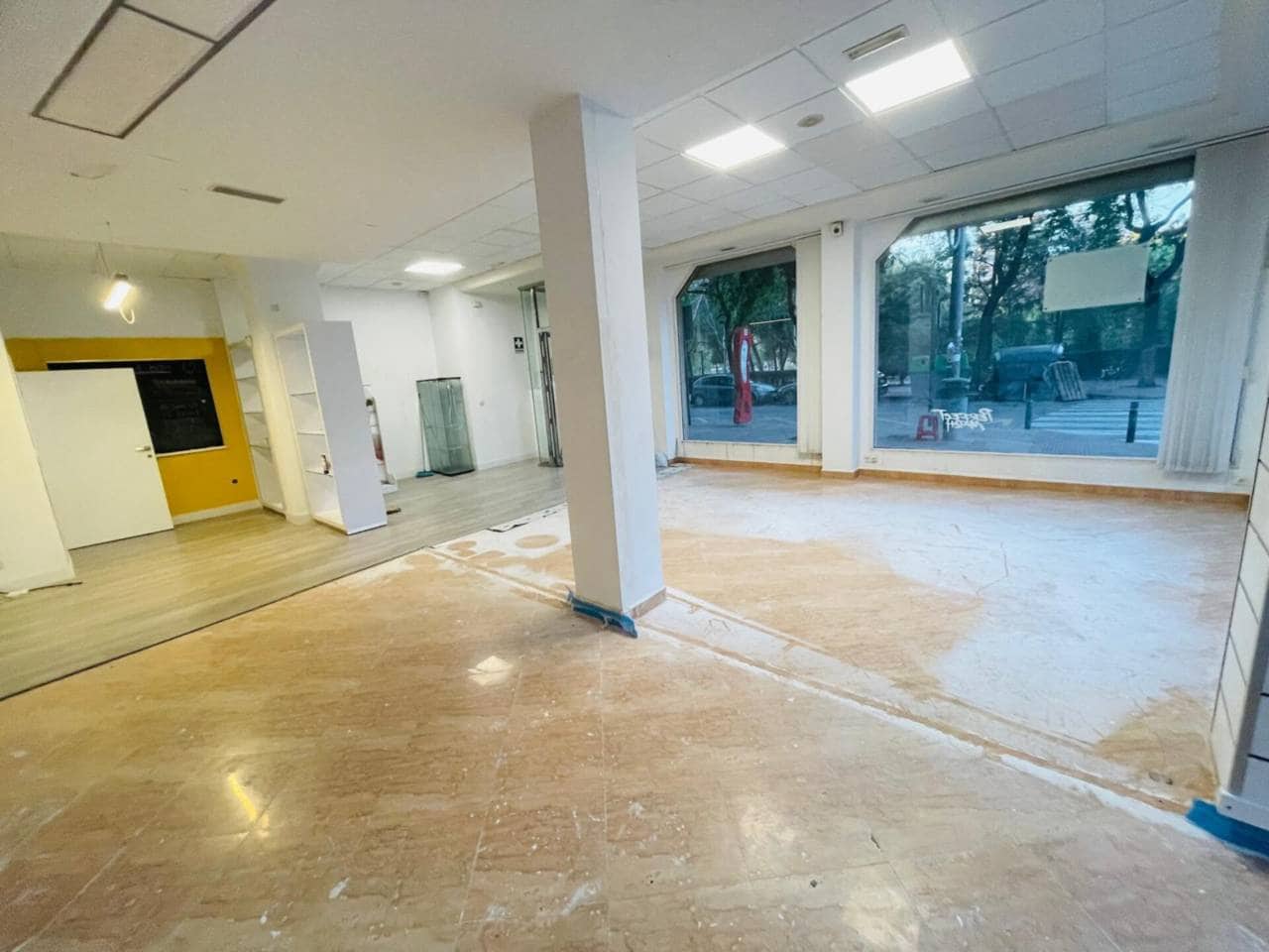 Comercial para venda em Murcia cidade - 219 000 € (Ref: 10032335)