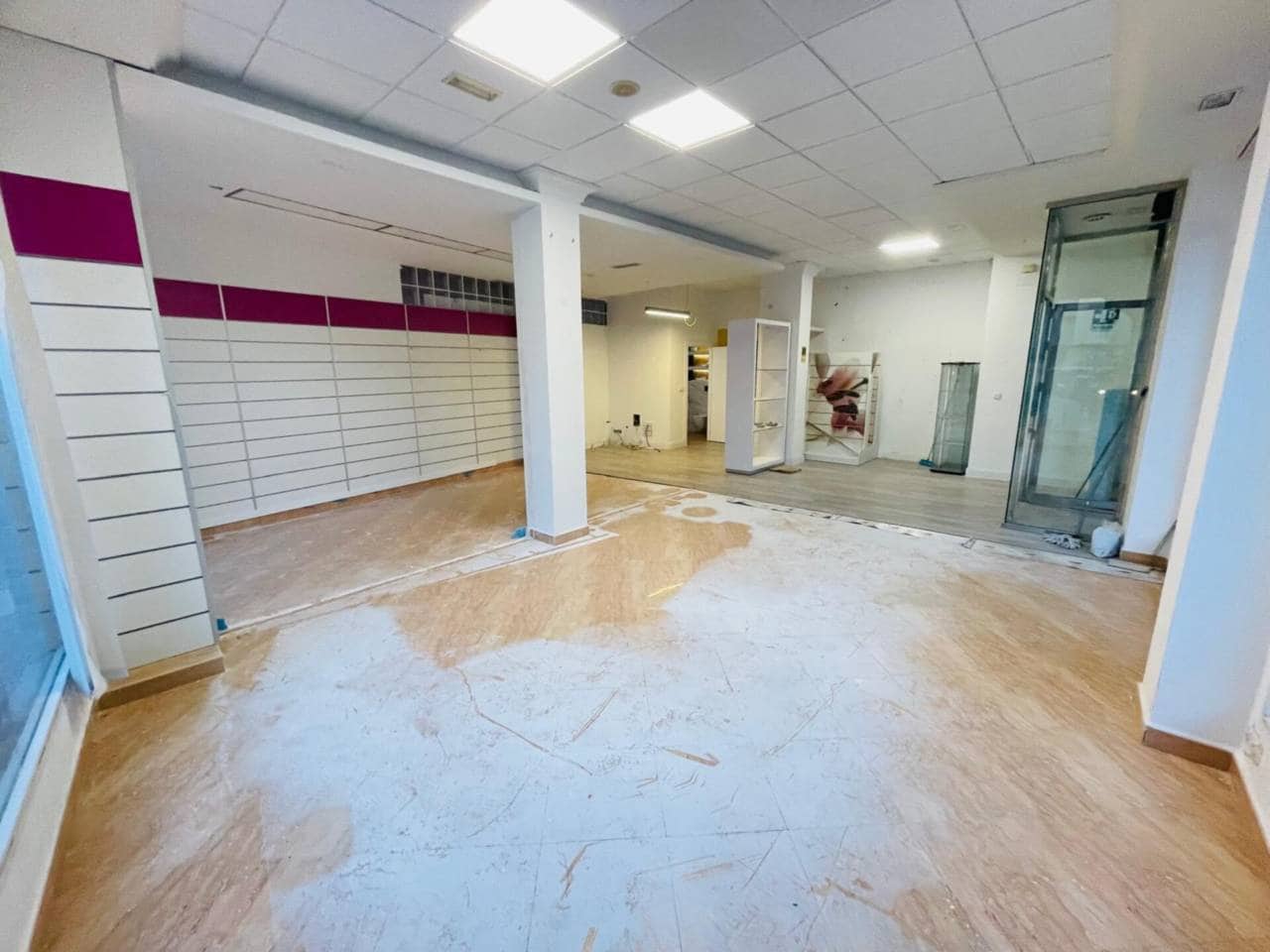 Comercial para venda em Murcia cidade - 219 000 € (Ref: 10032335)