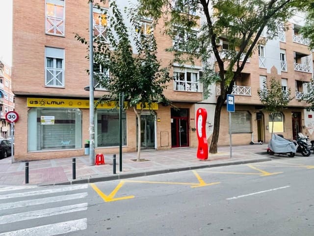 Komercyjne na sprzedaż w San Antón, Miasto Murcja - 219 000 € (Ref: 10032335)